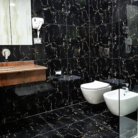 Hotel Austria 4* Tirana