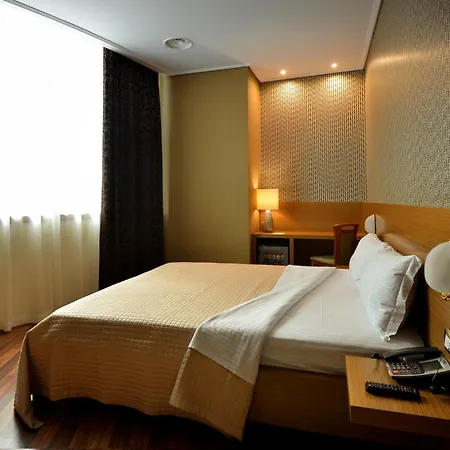 Austria 4* Тирана